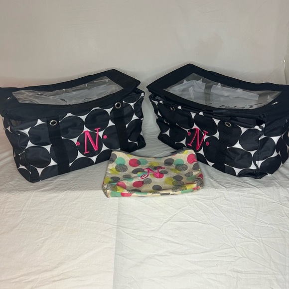 Thirty One - Lot Of 6 - 2 medium utility totes + 2 tops & 1 zipper & 1 cosmetic - Picture 8 of 12